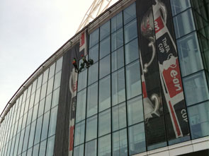 External banner installation External banner installation